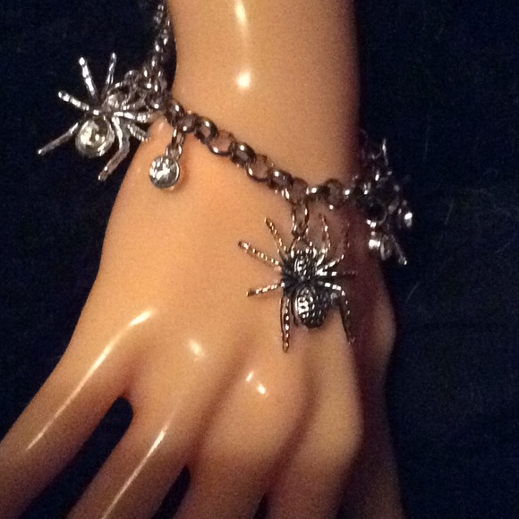 NEW Gothic Elegant creepy Sexy Halloween Spider - Picture 5 of 8